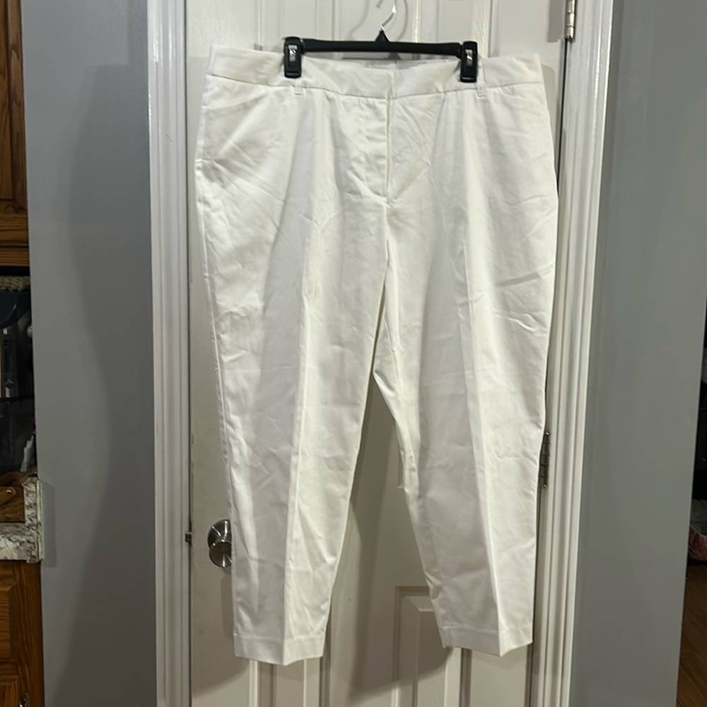 NWT Liz Claiborne Emma Slim Leg Ankle Mid rise pants  SZ 18